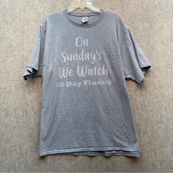Women's or Men's Graphic "On Sunday we watch 90 Day Fiancé" Tshirt 2XL - Picture 1 of 8